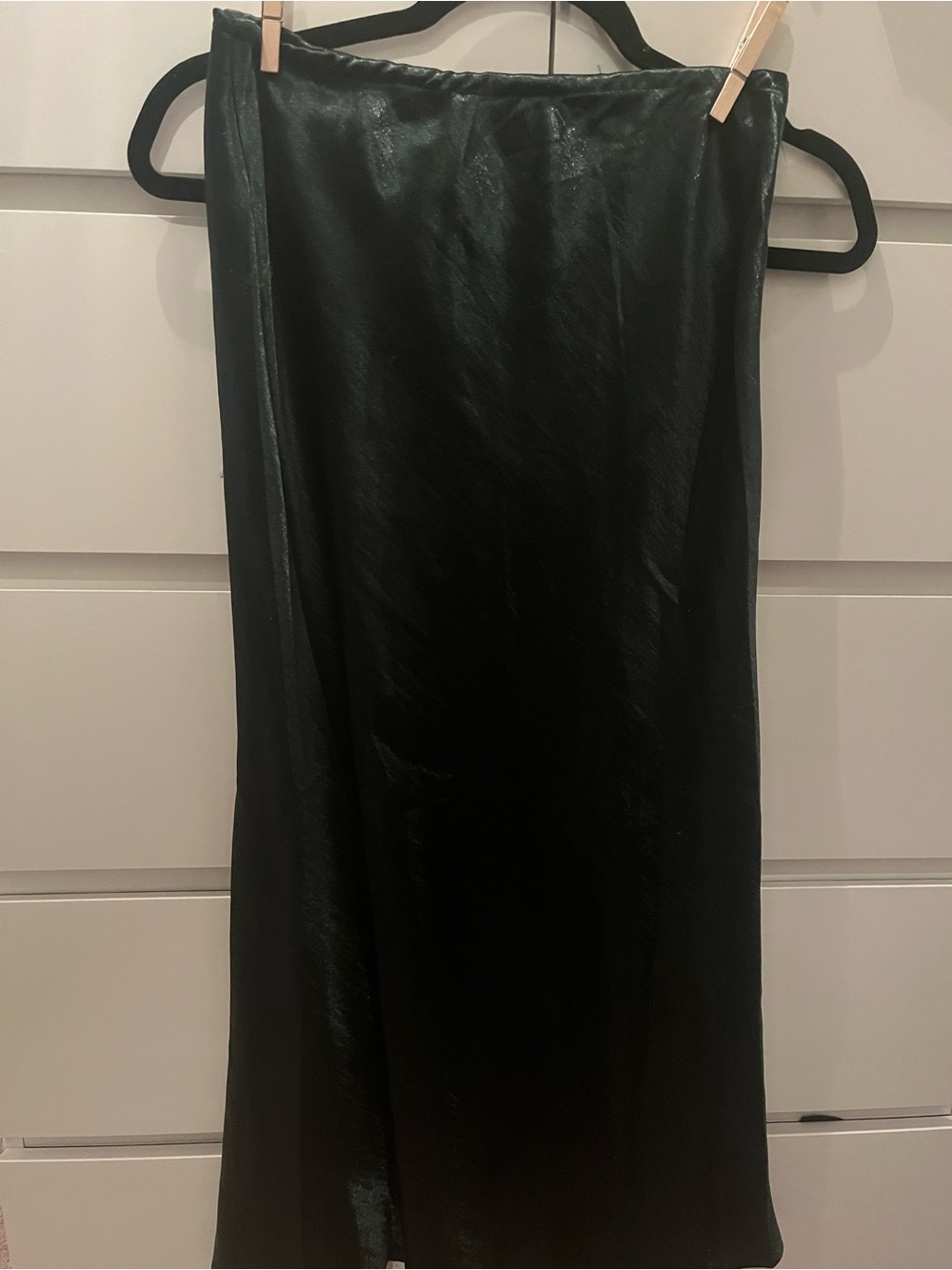 Modcloth Shimmery Black Midi Skirt